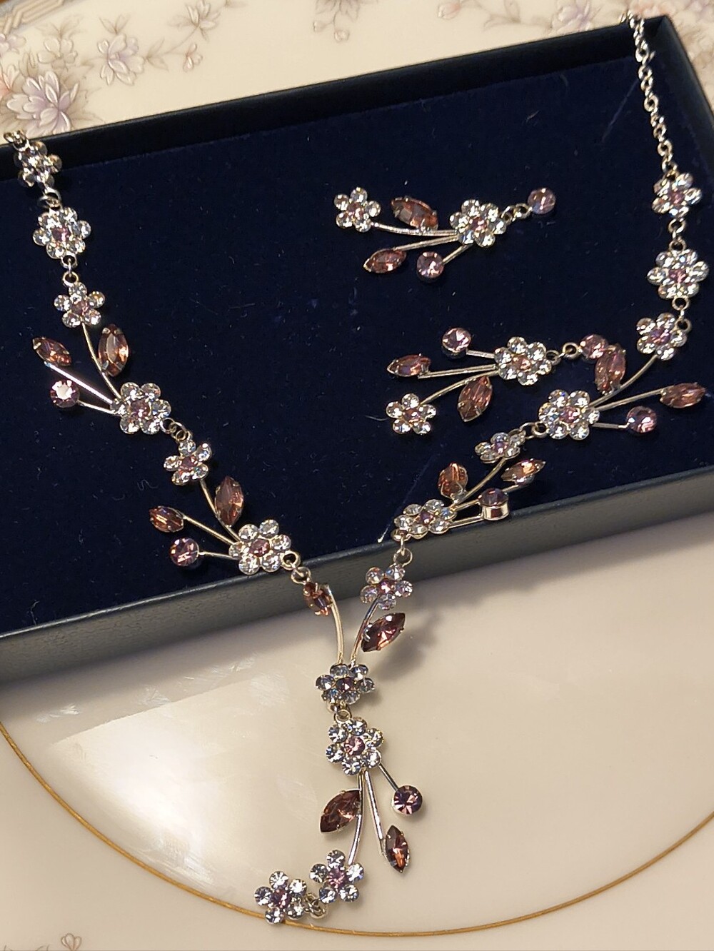 The Danbury Mint Mulberry Blooms Necklace and Earring Set Rare Pink Floral NIB